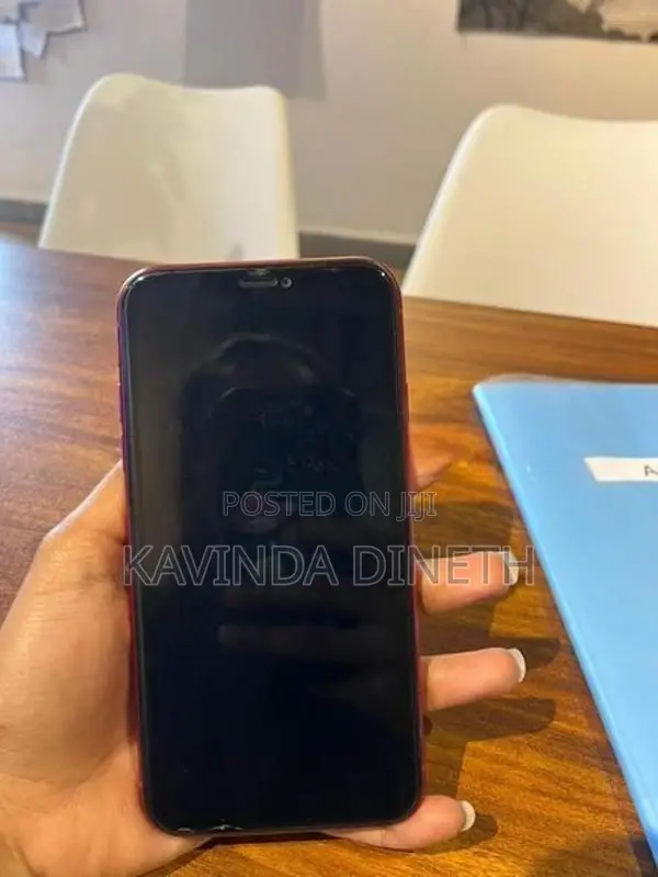 Apple iPhone 11 128GB (Used)