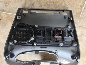 Nissan Navara D40 Centre Console 2005-2015
