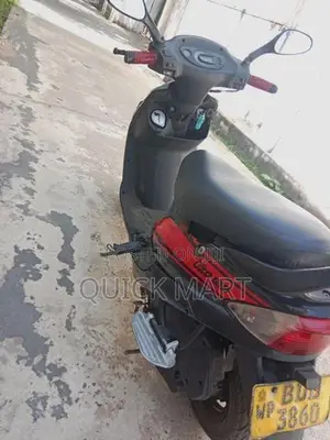 Mahindra Uzo 125 2017