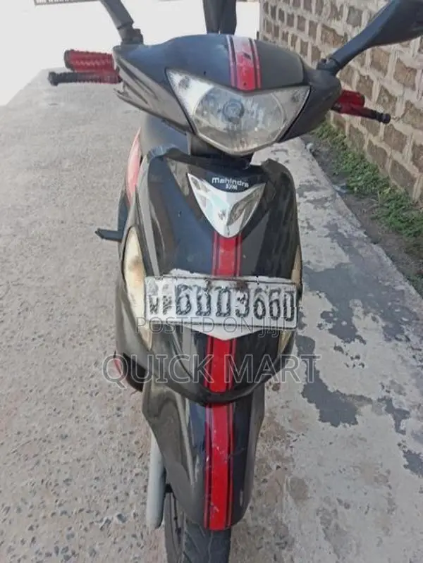 Mahindra Uzo 125 2017
