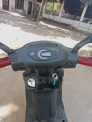 Mahindra Uzo 125 2017