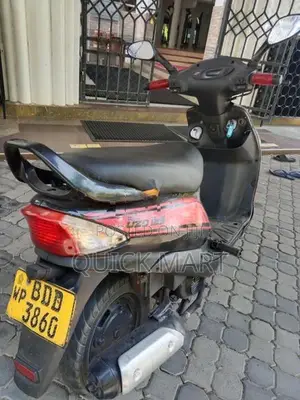 Mahindra Uzo 125 2017