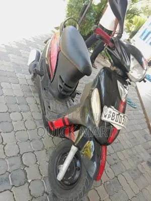 Mahindra Uzo 125 2017