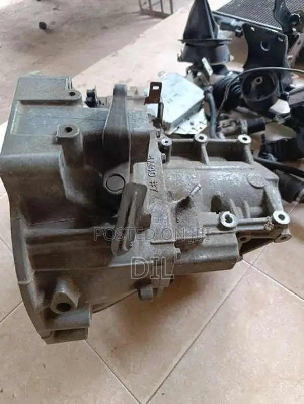 Nissan N16 Part lot