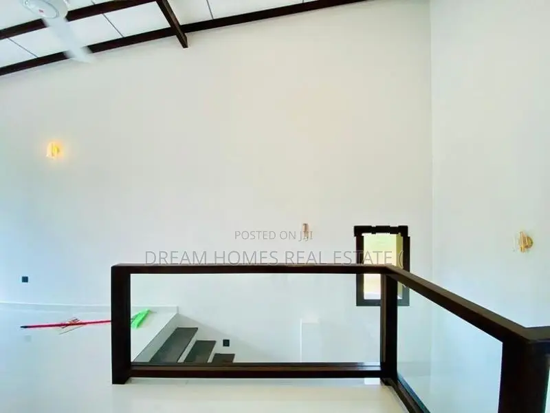 Brand New Luxury House for Sale – Malabe (Kahanthota Rd)