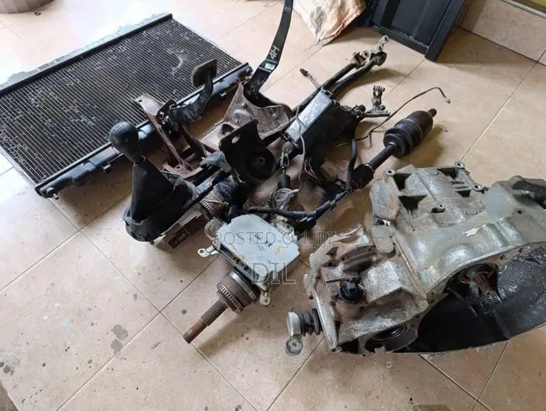 Nissan N16 Part lot