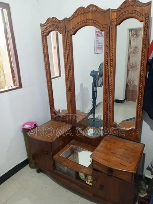 Teak Mirror Table