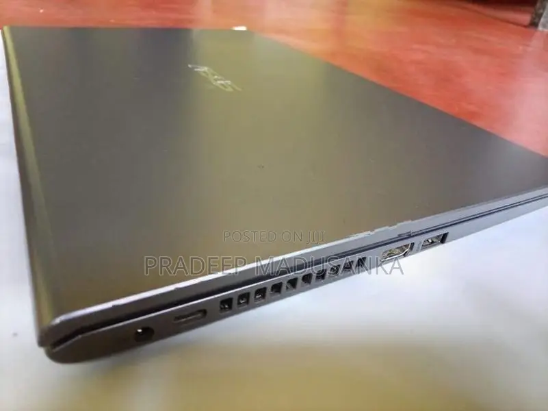 Asus Vivobook Laptop