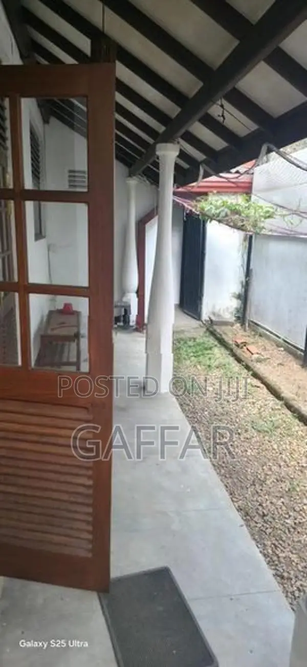 2 Bedroom House for Rent Dehiwala