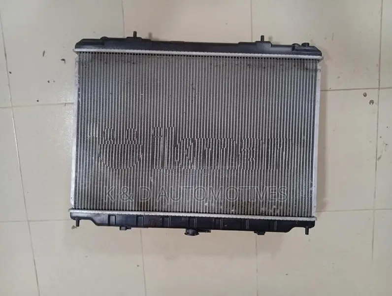 Nissan Xtrail NT30 Radiator with fan