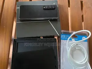 Samsung Galaxy Z Fold 2 (Used)