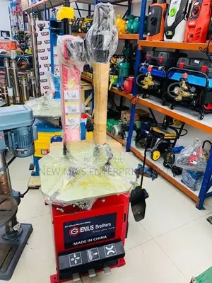 Genius Brothers 950mm Tire Changer Machine