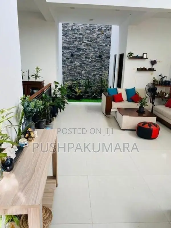 House for Sale in Thalawathugoda ( File No 73 E)
