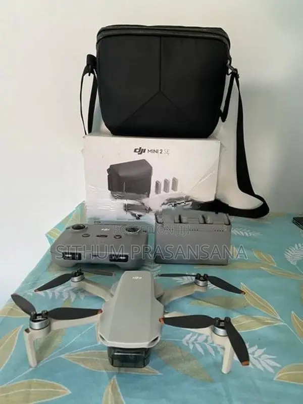 DJI Mini 2 SE Combo Pack