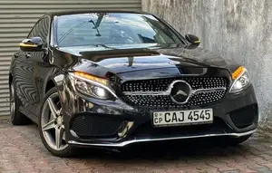 Mercedes Benz C300 AMG PREMIUM PLUS 2015