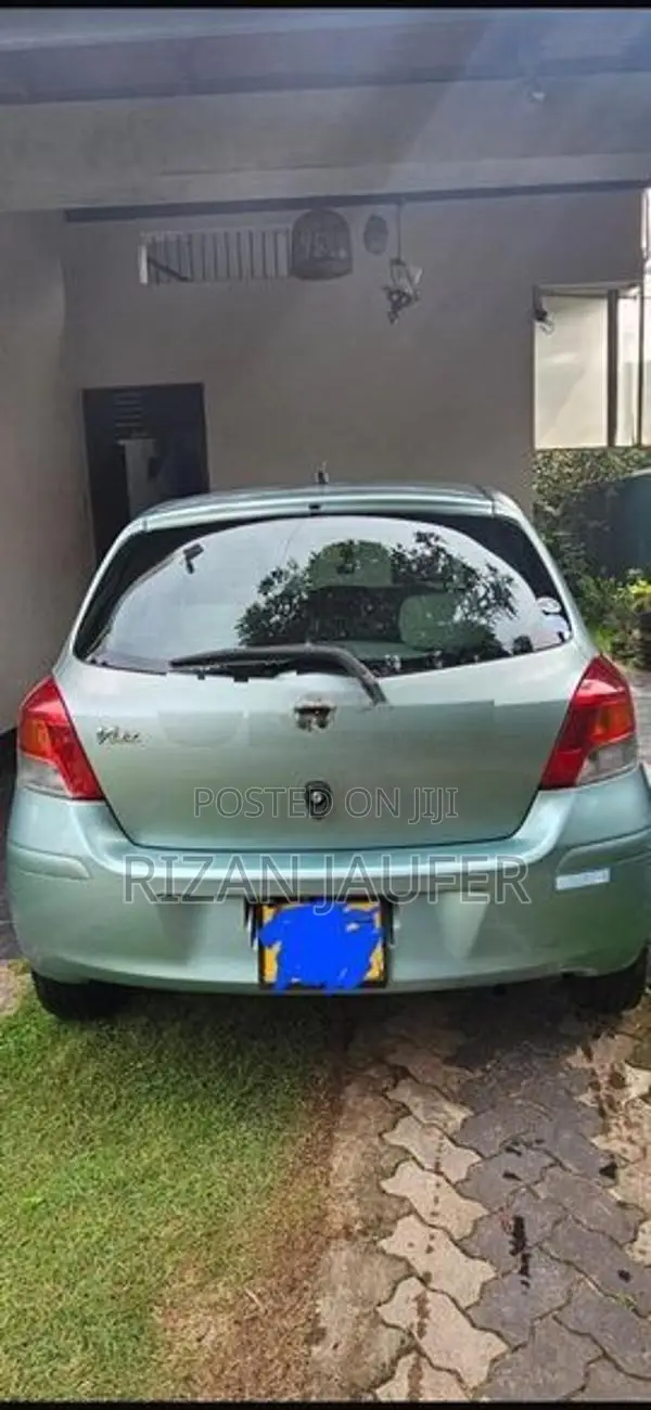 Toyota Vitz 2007