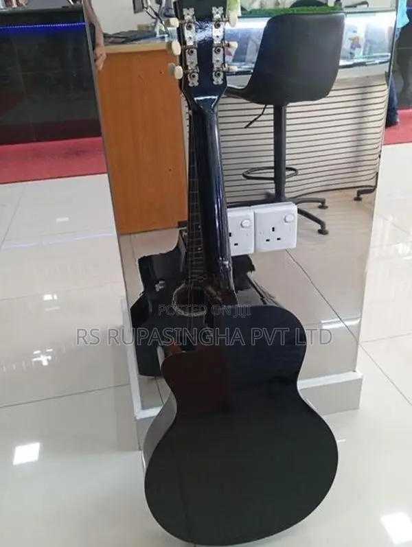 Rockstar Box Guitar