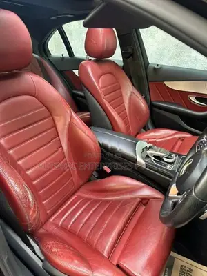Mercedes Benz C300 AMG PREMIUM PLUS 2015