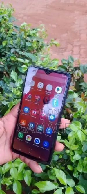 Samsung Galaxy A20e (Used)