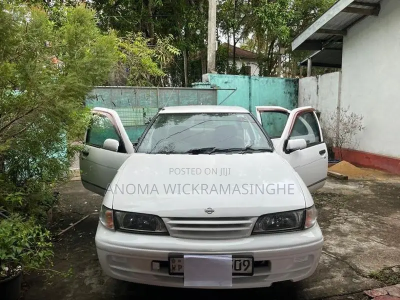 Nissan Pulsar GR - 3 1999