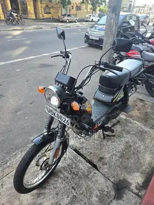 TVS XL 100 2025