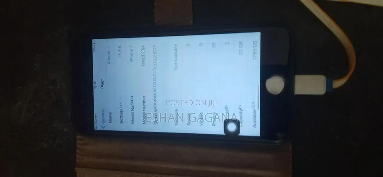Apple iPhone 7 32GB (Used)