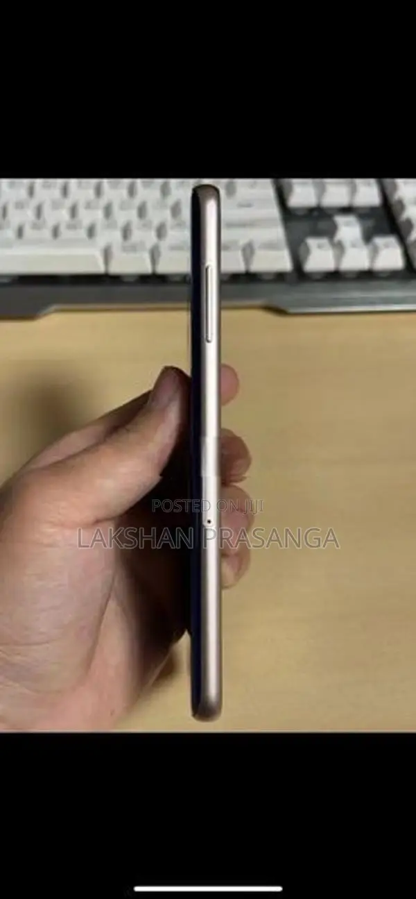 Samsung Galaxy A8 (Used)
