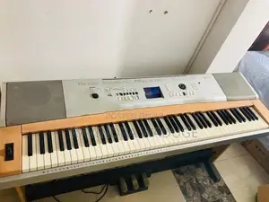 Yamaha Portable Grand DGX-630 Piano