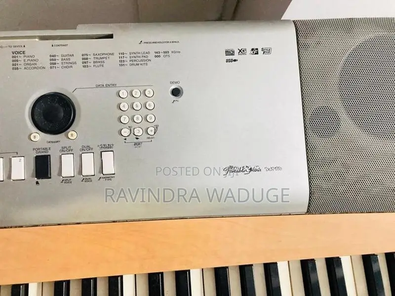 Yamaha Portable Grand DGX-630 Piano
