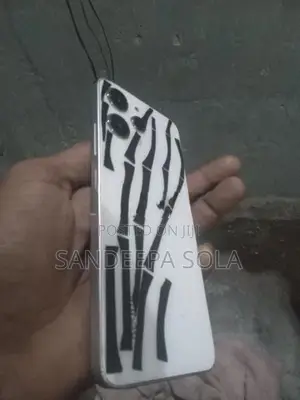 Xiaomi 12 (Used)