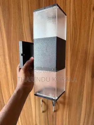 Indoor Wall Lamp With 7W Bulbs
