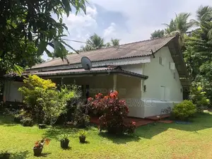 Land with an old house for sale in Tangalle - Beliatta (SSPL-381)