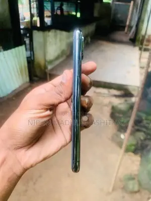 Apple iPhone XS (Used)