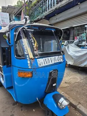 Bajaj RE Three Wheel 2015