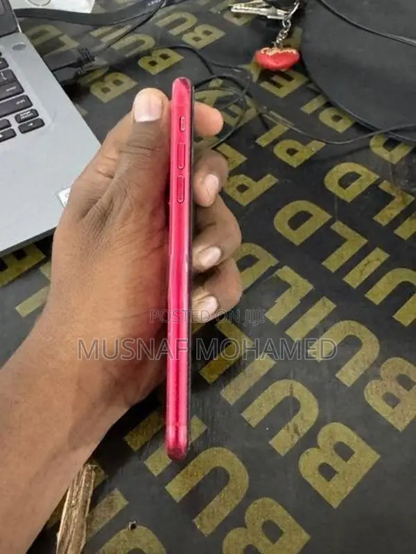 Apple iPhone 11 (Used)