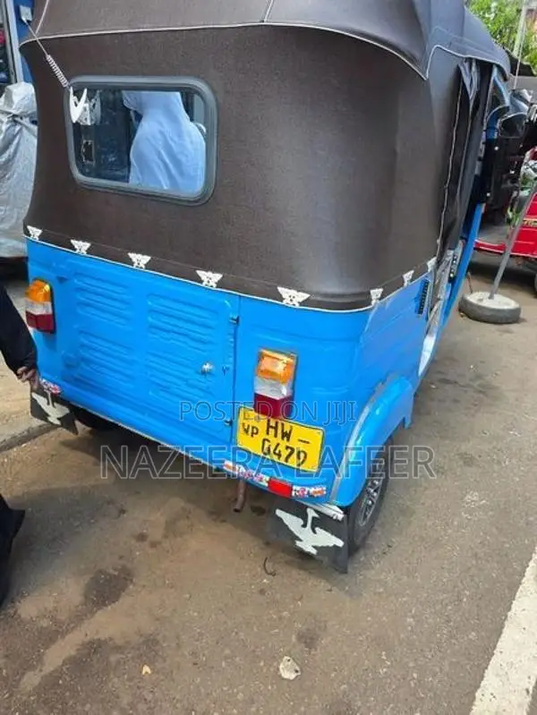 Bajaj RE Three Wheel 2015