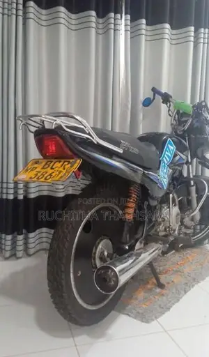 Bajaj CT100 2015