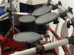 Yamaha Drum Set