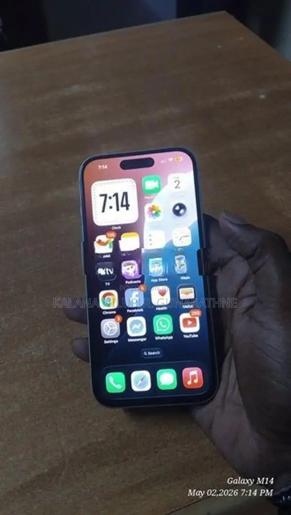 Apple iPhone 15 Green (Used)