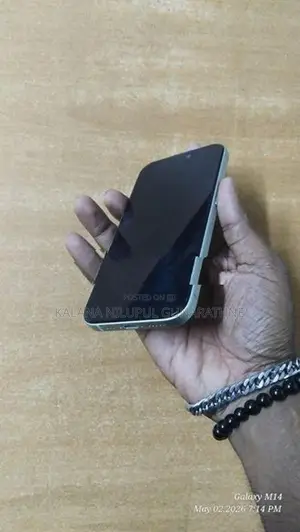 Apple iPhone 15 Green (Used)