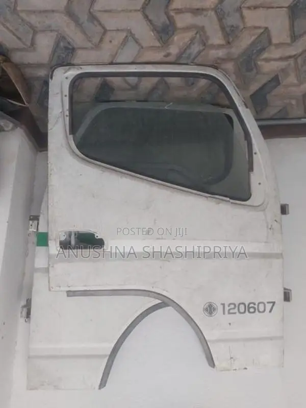 Mitsubishi Canter Doors