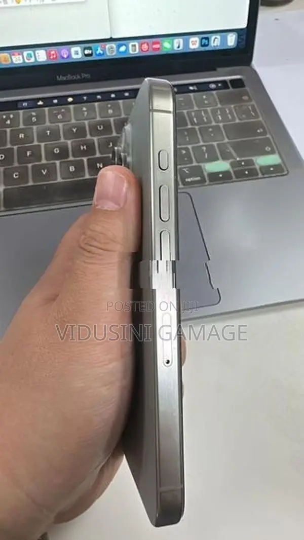 Apple iPhone 15 Pro (Used)