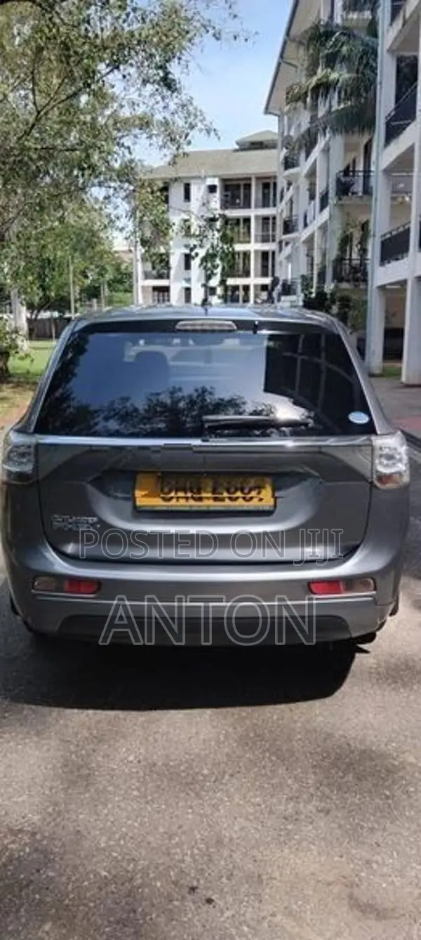 Mitsubishi Outlander 2014