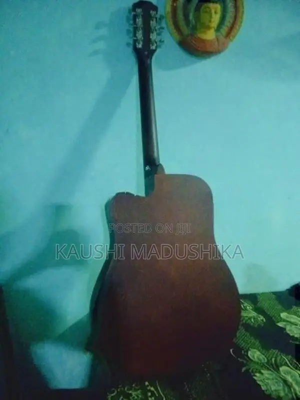 Cutaway Acoustic Guitar