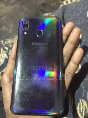 Samsung Galaxy A40 (Used)