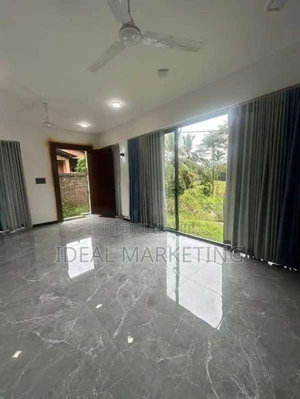 Kahathuduwa - Two Storied House for sale