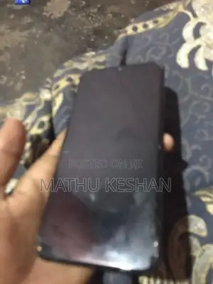 Samsung Galaxy A40 (Used)