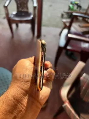 Apple iPhone XS (Used)