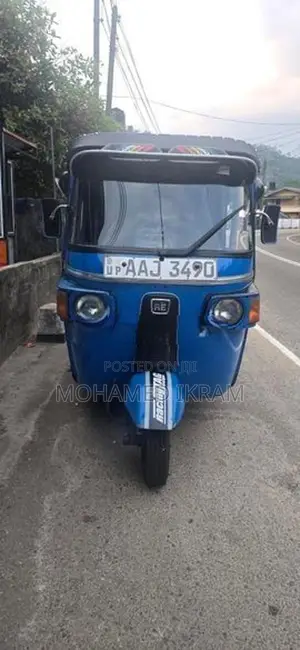 Bajaj RE 2013