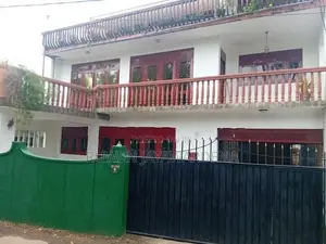 3 Story House for Sale - 50m to Negombo Road Mabola, Wattala